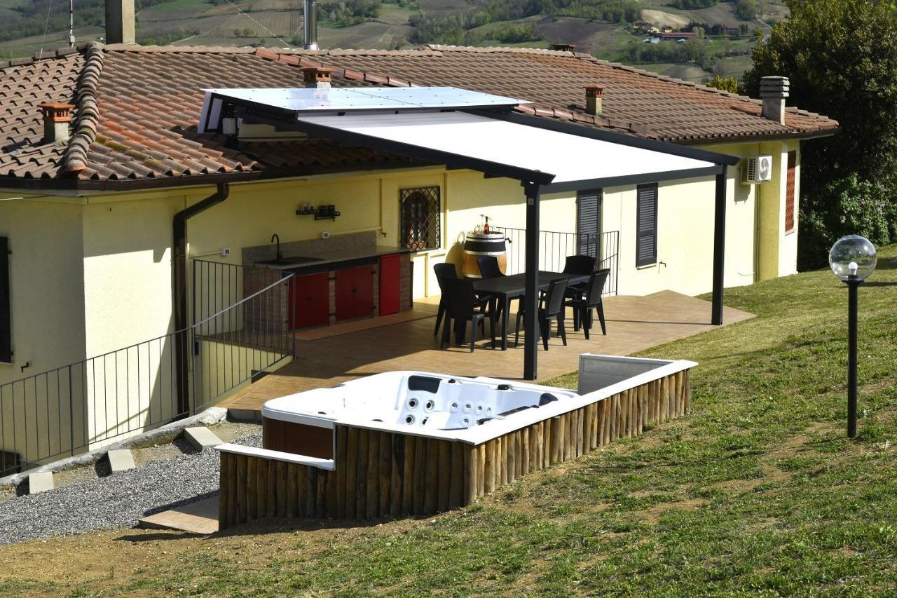 Casavacanzedezza Montecalvo Versiggia Exterior photo